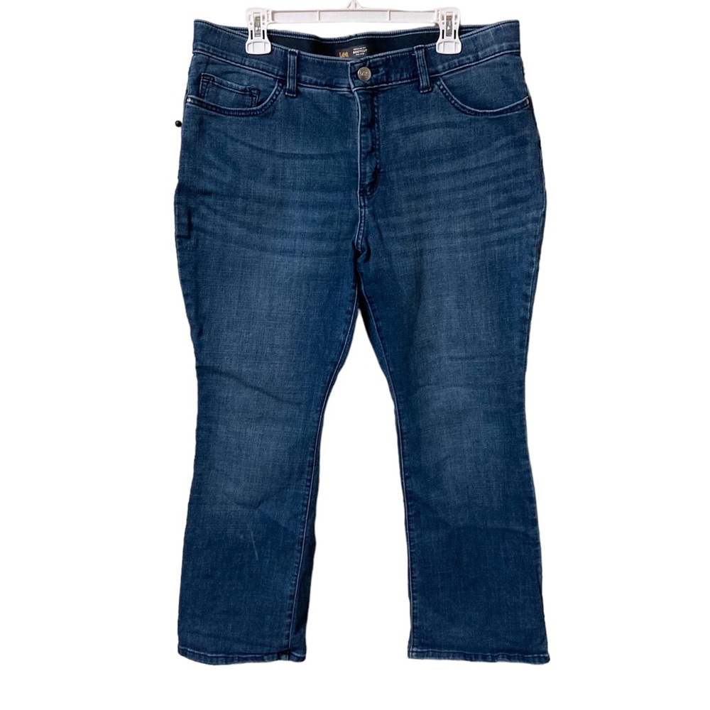 Lee Regular Fit Bootcut Mid Rise Flex Motion 18 Short